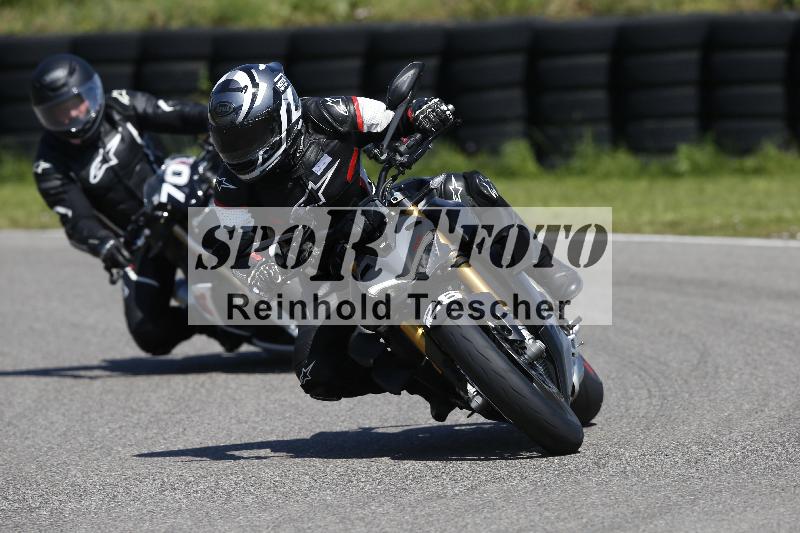 /Archiv-2024/29 12.06.2024 MOTO.CH Track Day ADR/Gruppe rot/26